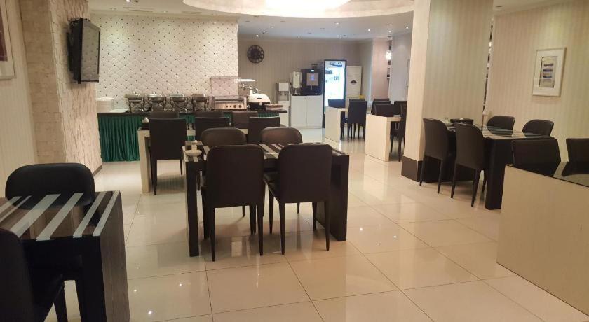 Hotel Olympic Changwon Exterior photo