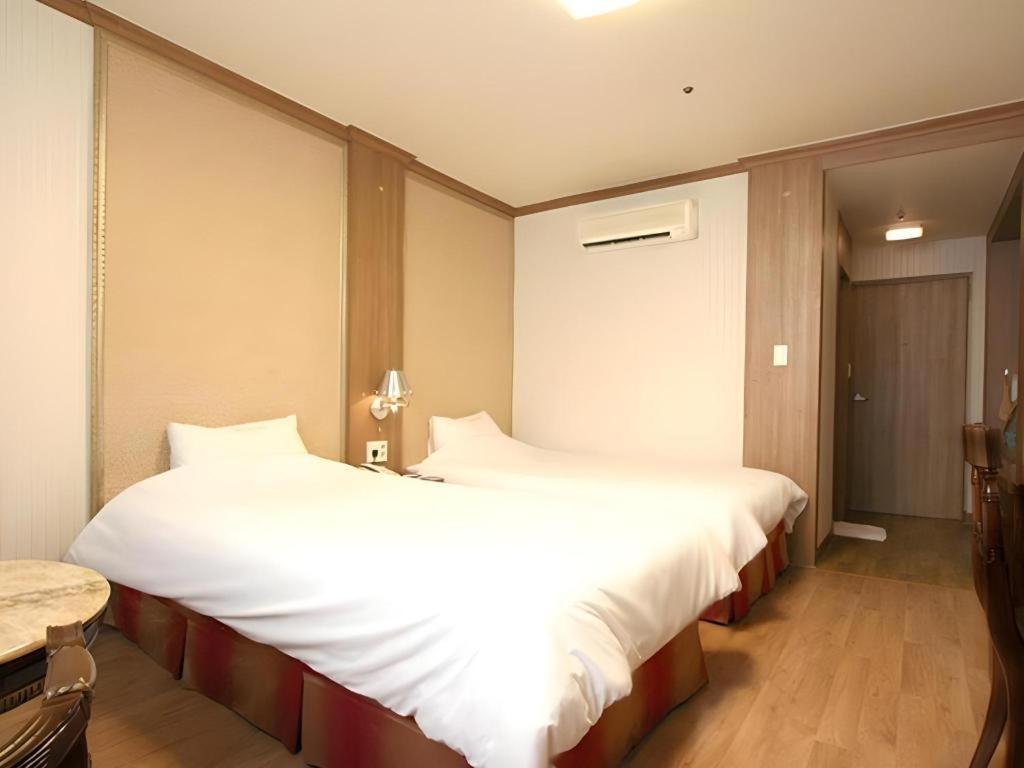 Hotel Olympic Changwon Exterior photo