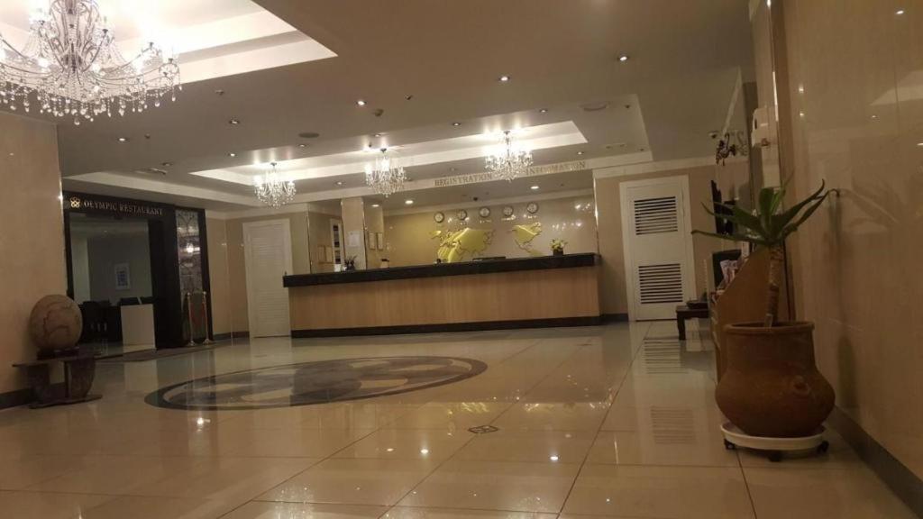 Hotel Olympic Changwon Exterior photo
